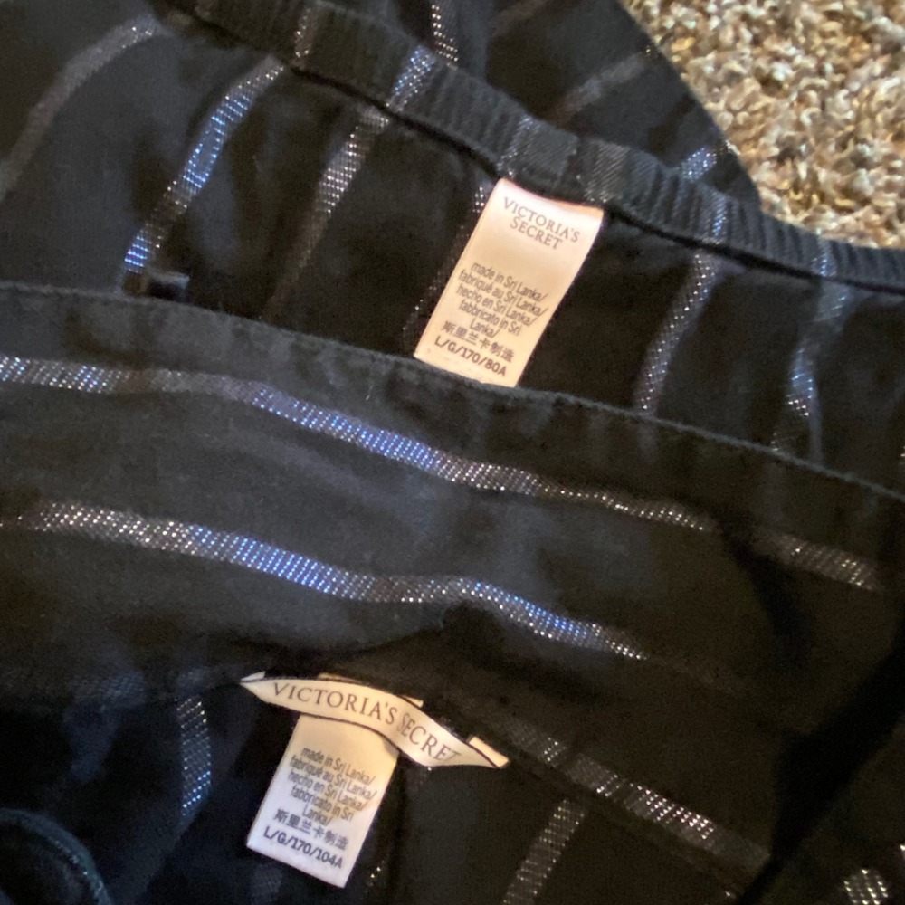 Victoria's Secret Pajama Set Glamour Lurex Stripe Women Large Black Silver PJ - Picture 3 of 3